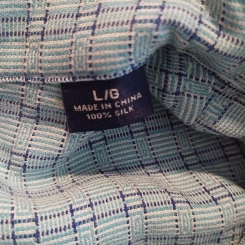 Tommy Bahama Men's Button Up Shirt Size L 100% Silk Short Sleeve Beach Casual‎ - Picture 7 of 7